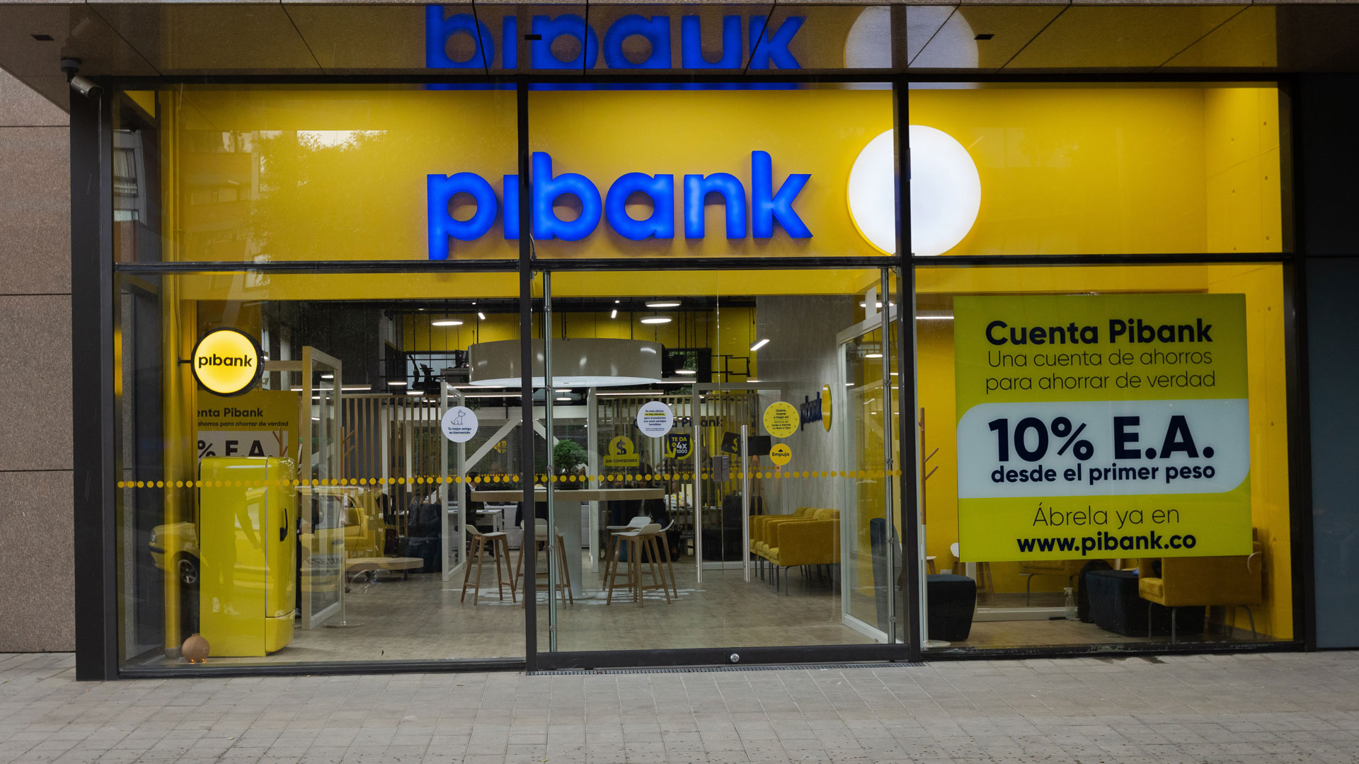 Fachada Oficina Pibank